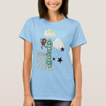 Pé grande na camiseta P-town