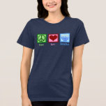 Peace Love Hanukkah Women's<br><div class="desc">A camiseta feminina do Peace Love Hanukkah para uma pessoa judia que gosta de celebrar Chanukah. Um bonito sinal de paz,  coração,  e uma bela menorah.</div>