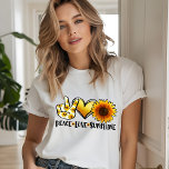 Peace Love Sunshine Modern Sunflower Giry Chic<br><div class="desc">Este design moderno apresenta o texto "Pena de sol com amor" em tipografia negra,  acentuada com o sinal de paz,  coração de amor e girassol. #tshirtsforher #moda #moda #moda #estilo #na moda #trendy #peace #love #girassol #floral</div>