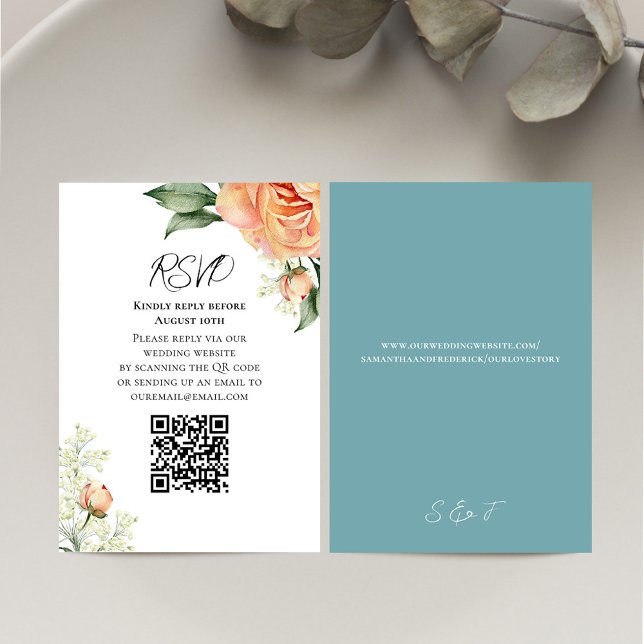 Peach Watercolor Floral Código QR RSVP Azul (Elegant wedding RSVP card with watercolor peach floral design.)
