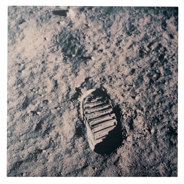 Pegada na superfície lunar (Frente)
