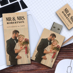 Pen Drive Fotos de Casamento entre o Sr. e a Sra. Bold Typog