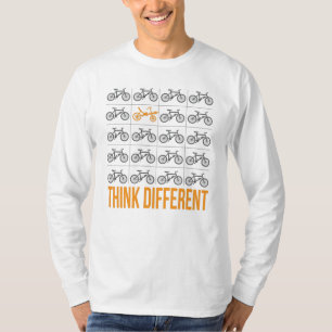 Pense diferente, recentemente, na camiseta T-Shirt
