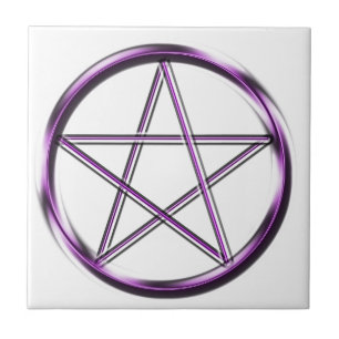 Pentagram roxo no branco