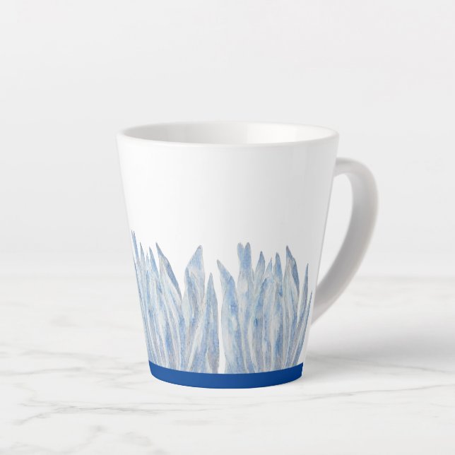 Pentes de giz azul em uma pequena caneca (Ângulo direito)