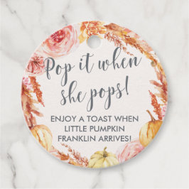 Pequena pop de abóbora quando ela pop etiquetas de