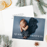 Pequeno cartão de nascimento de Natal<br><div class="desc">design de script branco com uma linda foto de nascer,  a imagem e os detalhes de texto desta placa podem ser personalizados.</div>