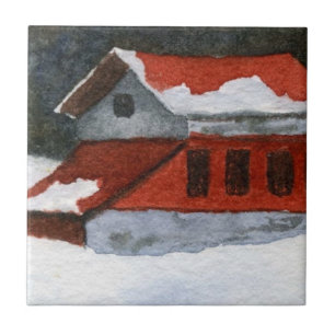 Pequeno celeiro de inverno listrado com neve