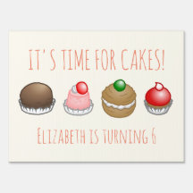 Pequenos bolos Aniversário