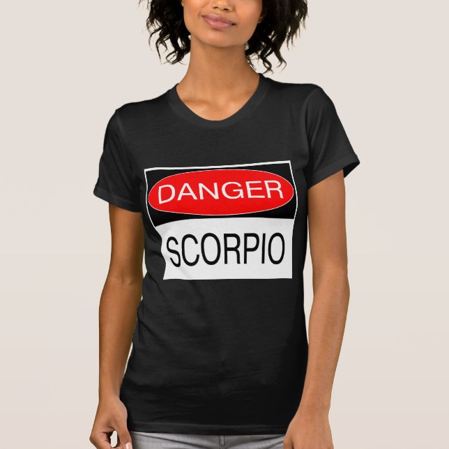 Perigo - Camiseta Engraçada de Astronomia de Escor (Frente)