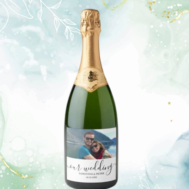 Personalizar Foto Moderna Relaxando Casamento (Create a unique touch for your special day with a custom photo modern relaxed wedding sparkling wine)