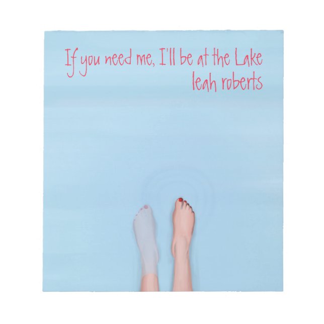 pés bonito encharcados no bloco de notas de água l (Frente)