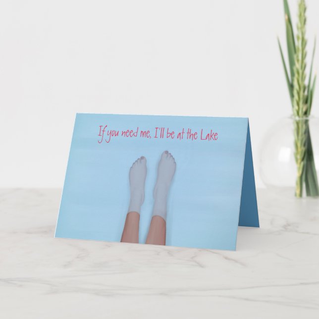 Pés bonito encharcando no cartão de água legal (Frente)