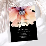Pêssego preto, cor d'água, aniversário floral<br><div class="desc">Um convite moderno, na moda e glamouroso para uma festa de aniversário 50ª (ou qualquer idade). Fundo de cor preta, decorado com um pêssego grande e uma flor de cor aquosa púrpura. O nome é escrito com um script de estilo com letra de modo manual. Personalize e adicione os detalhes...</div>