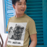 Pet ou Pessoas personalizados simples e modernos<br><div class="desc">Adicione sua própria foto e texto para criar um presente de foto exclusivo. Este gráfico está pronto para ser personalizado com sua foto e seus próprios nomes ou mensagem em caracteres de estilo de máquina de escrever em preto em apuros. O estilo preto e branco simples e moderno parece excelente...</div>