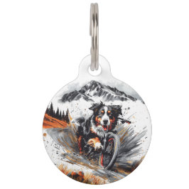 Pet Tag Cachorro Da Montanha Bernese Fazendo Bicicleta Nas