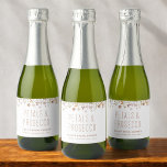 Pétalas e Chá de panela de girassol Prosecco<br><div class="desc">Melhore a alegria da sua chá de panela com Petais e Etiquetas de Bolhas de Flor Selvagem Prosecco. Adorados com um charmoso design de flor silvestre, estas etiquetas trazem um toque de beleza natural para a vossa celebração. A fusão harmoniosa das pétalas e do prosecco reflete-se nos detalhes complexos, criando...</div>