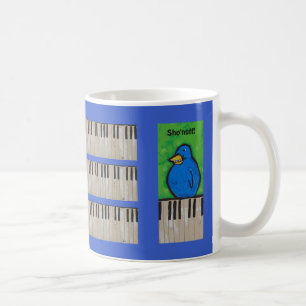 Piano que pratica a caneca engraçada