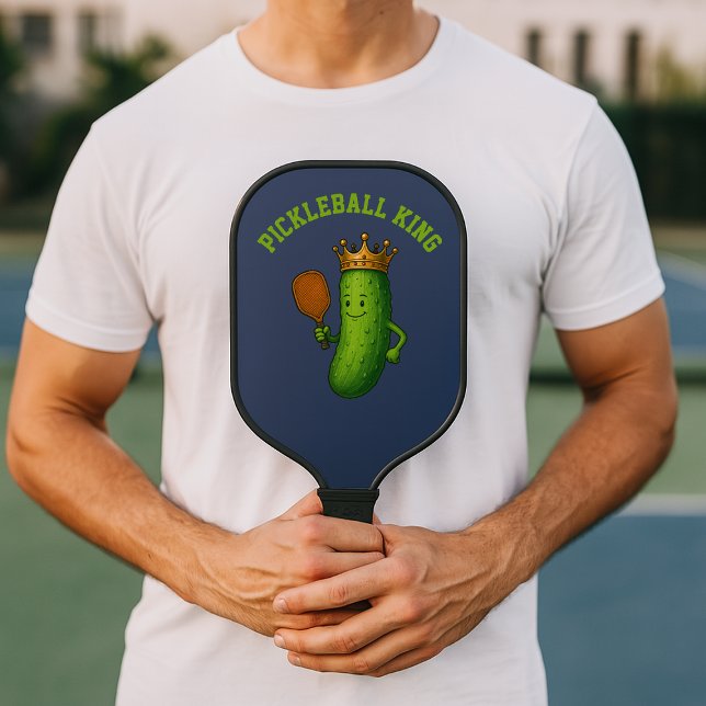 Pickleball King Funny Pickle & Crown Modelo (Criador carregado)