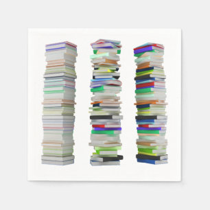 Pilhas dos guardanapo de papel dos livros