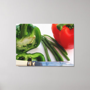 Pimentos verdes e vermelhos com Canvas de feijão
