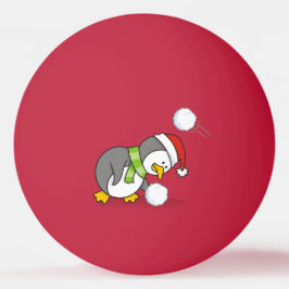 Pinguim de Natal ganhando uma bola de neve