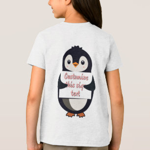 Pinguim fofo segurando um sinal para texto persona