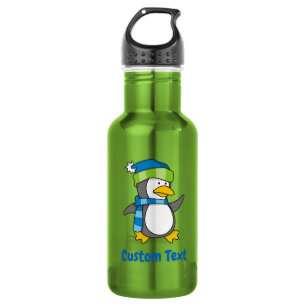 Pinguim pequeno andando na garrafa de água de neve