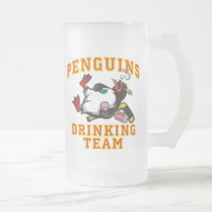 Pinguins que bebem a equipe 16oz. Caneca do fosco