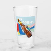 Um copo de bebida divertido “Sip Happens”