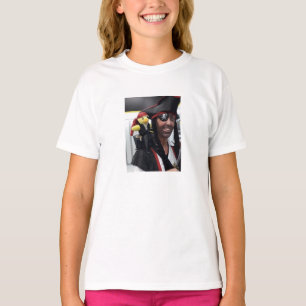 Piratas não precisam de camiseta de papagaios