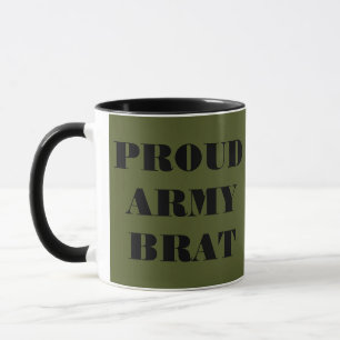 Pirralho orgulhoso do exército da caneca
