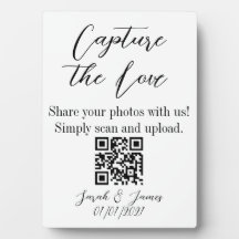 Placa de casamento com código QR "Capture o Amor"