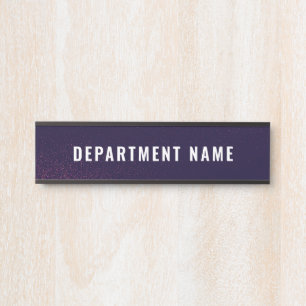 Placa de Identificação do Departamento na Porta