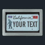 Placa de Licença Sasquatch da Califórnia<br><div class="desc">A silhueta escura de Sasquatch (Pé Grande) em uma placa de licença da Califórnia vazio. Adicione seu próprio texto. Placas de licença para estados adicionais e outras entidades (províncias canadianas, países estrangeiros), mediante pedido. Algumas pessoas são de interesse moderno para 1958, quando grandes pegadas foram encontradas em Del Norte County,...</div>
