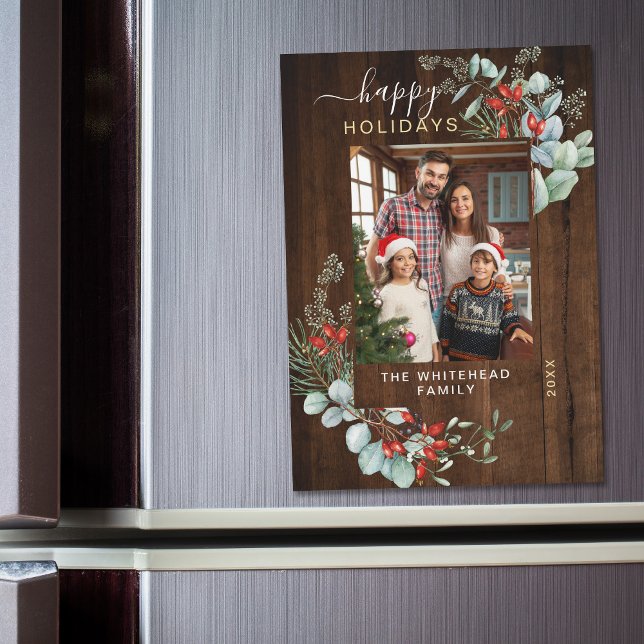 Placa de Magnet de Feriado de Madeira Negra Botâni (You will love these beautiful Christmas cards! They feature botanical watercolor pine and berries.)