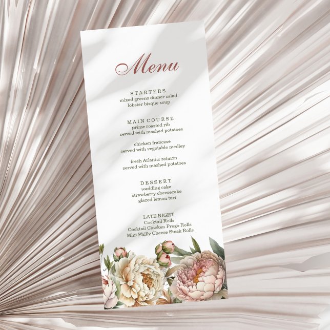 Placa de Menu Peonies de Aquarela Elegante (Elegant Blush Watercolor Peonies Menu Card on a sunny white dry palm leaf.)