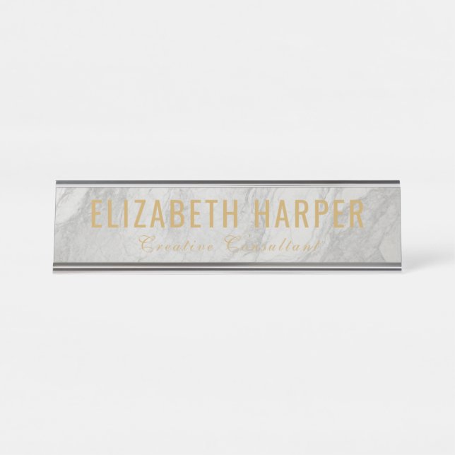 Placa De Mesa Chefe Mulher Marmore Branco Chic e Dourado Persona (Frente)
