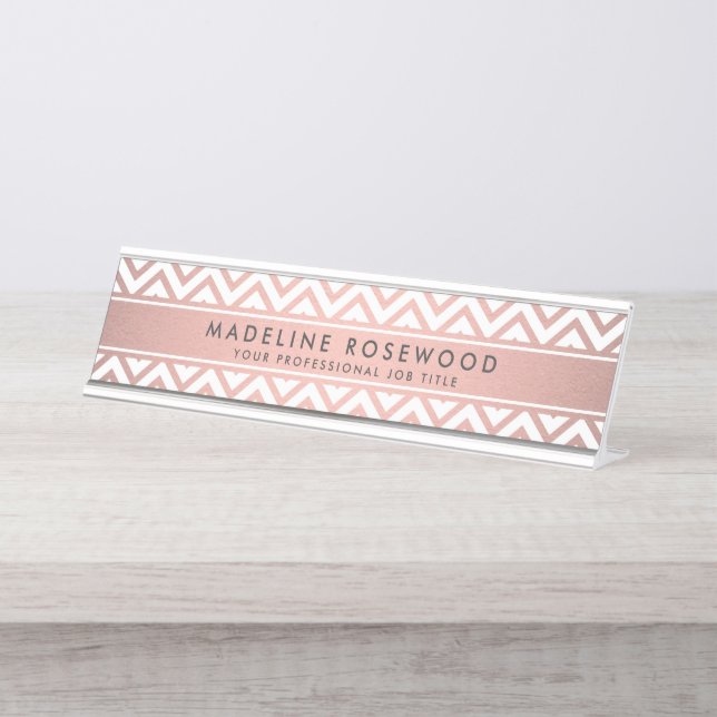 Placa De Mesa Chic Modern Rosa Dourado Chevron Monograma (Frente)