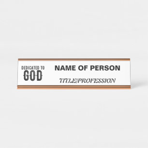 PLACA DE MESA DEDICADO A DEUS TEXTO NEGRO LEGAL PERSONALIZÁVEL