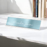 Placa De Mesa Folha Azul Profissional Moderna<br><div class="desc">Folha Azul Metálica de Aço Inoxidável Mínimo de Nome Comercial Placa com assinatura tipográfica branca e escrita para o monograma. A placa de nome do Cartão de visita de metal azul pode ser personalizada com seu nome. Entre em contato com o designer para obter itens correspondentes personalizados.</div>