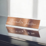 Placa De Mesa Folha Metálica de Cobre Moderna e Elegante<br><div class="desc">Folha de cobre Laranja Folha Metálica de Aço Inoxidável Mínimo de Nome Comercial Placa com tipografia branca para o monograma. A placa de nome comercial de cobre Orange Modern e Elegante Foil Metal pode ser personalizada com seu nome. Entre em contato com o designer para obter itens correspondentes personalizados.</div>