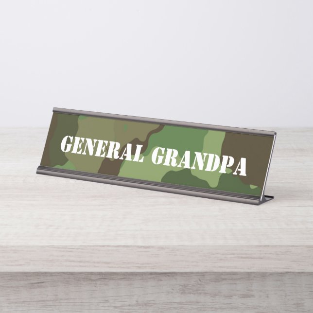 Placa De Mesa General Grandpa Green Camouflage Name Modelo (Frente)