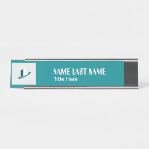 Placa De Mesa Haste Dourada Elegante & Nome personalizado Maroon