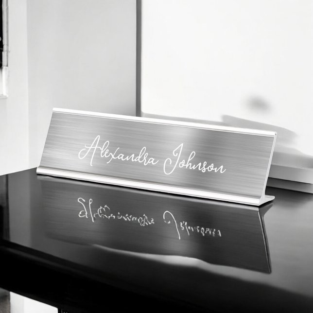 Placa De Mesa Luxúria e papel prateado profissional moderno (Criador carregado)