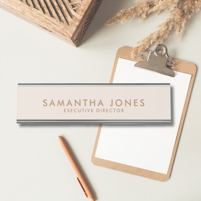 Placa De Mesa Pastel Pale Pêssego de Execução Moderna Minimalist (Minimalist Modern Exective Pale Peach Pastel Desk Name Plate)