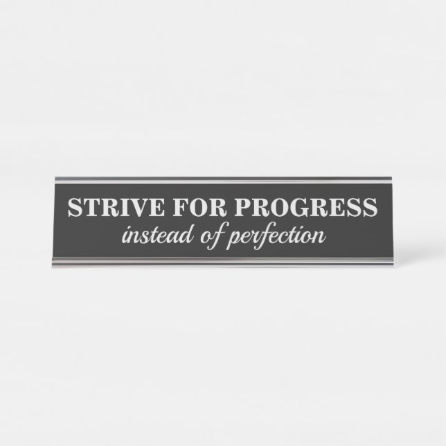 Placa De Mesa PROGRIDA contra a placa da mesa da PERFEIÇÃO (ou o (Frente)