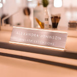 Placa De Mesa Rosa Gold Foil | Folha Rosa Esbranquiçada Moderna<br><div class="desc">Blush Pink - Rosa Gold Foil Metálica Metálica de Aço Inoxidável Minimalista Eyelash Extensions (Lashes) Bela Salão Nome Comercial Placa com nome e profissão de tipografia branco e escrito. A Rosa Gold Foil Metal Business Name Plate pode ser personalizada com seu nome. Entre em contato com o designer para obter...</div>