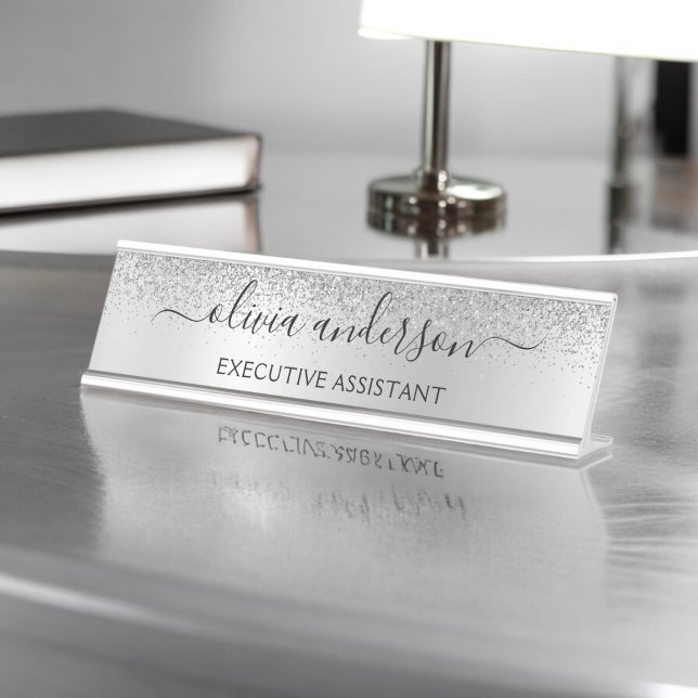 Placa De Mesa Script Girly Sparkle Glitter Monograma de Silver (Criador carregado)