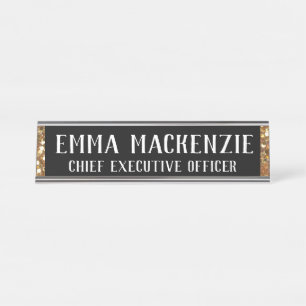 Placa de Nome Preta e Dourada Elegante - Mesa